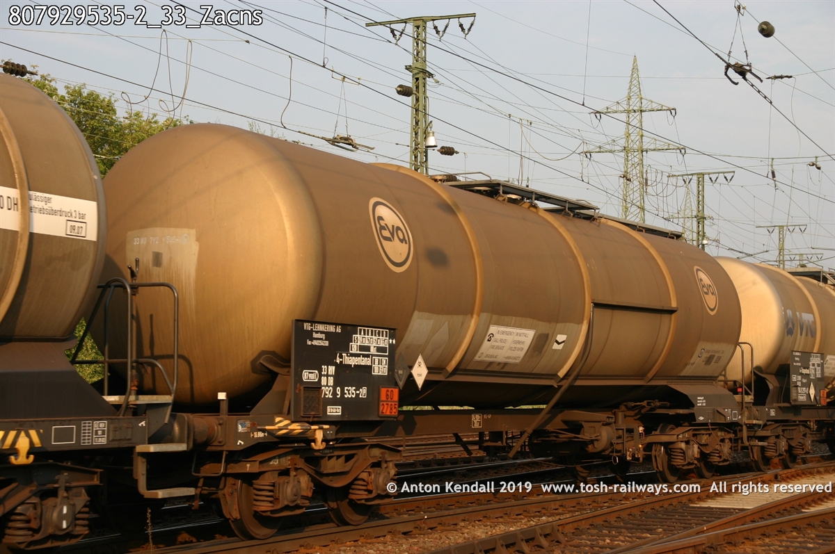807929535-2_33_Zacns.jpg